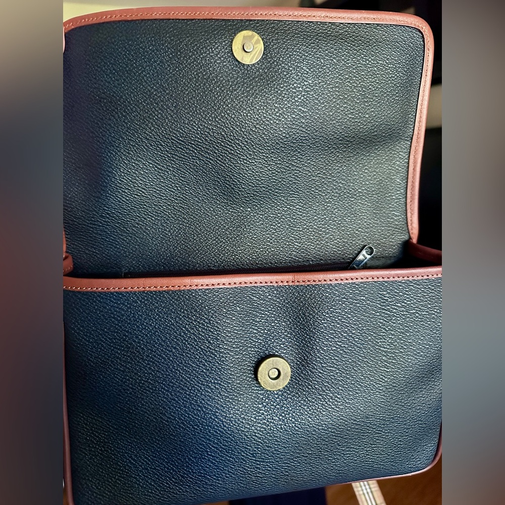 Burberrys Vintage crossbody with Bag Charm - Picture 13 of 15